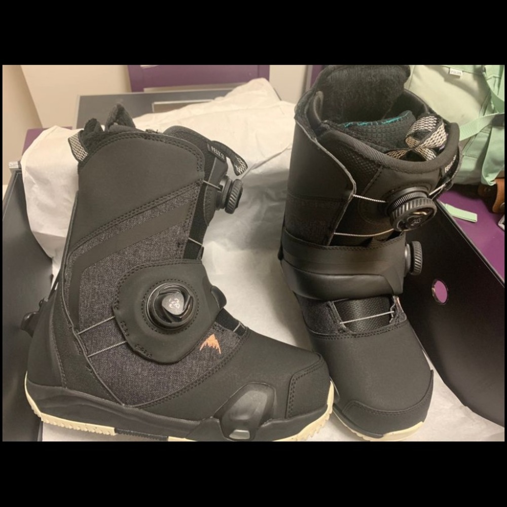 Women’s Burton Step On Bindings and Boots Sz. 8